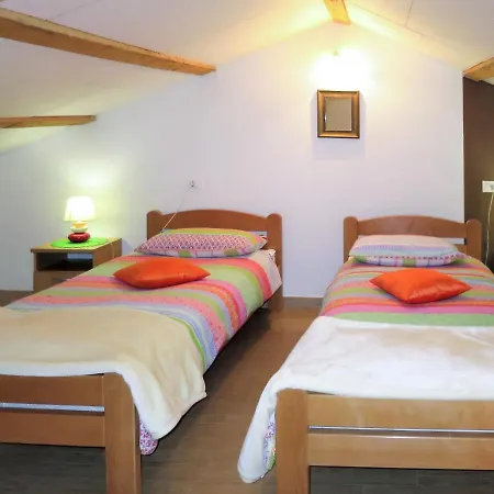 Holiday Home Haus Aleksandra - Roj508 * Kanfanar