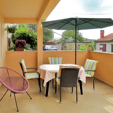 Casa vacanze Holiday Home Haus Aleksandra - Roj508 *